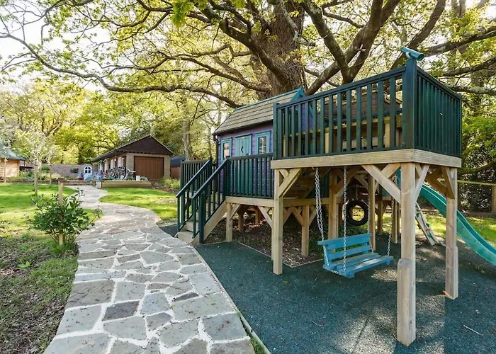The Stables - 2 Bed With Large Garden And Hot Tub.